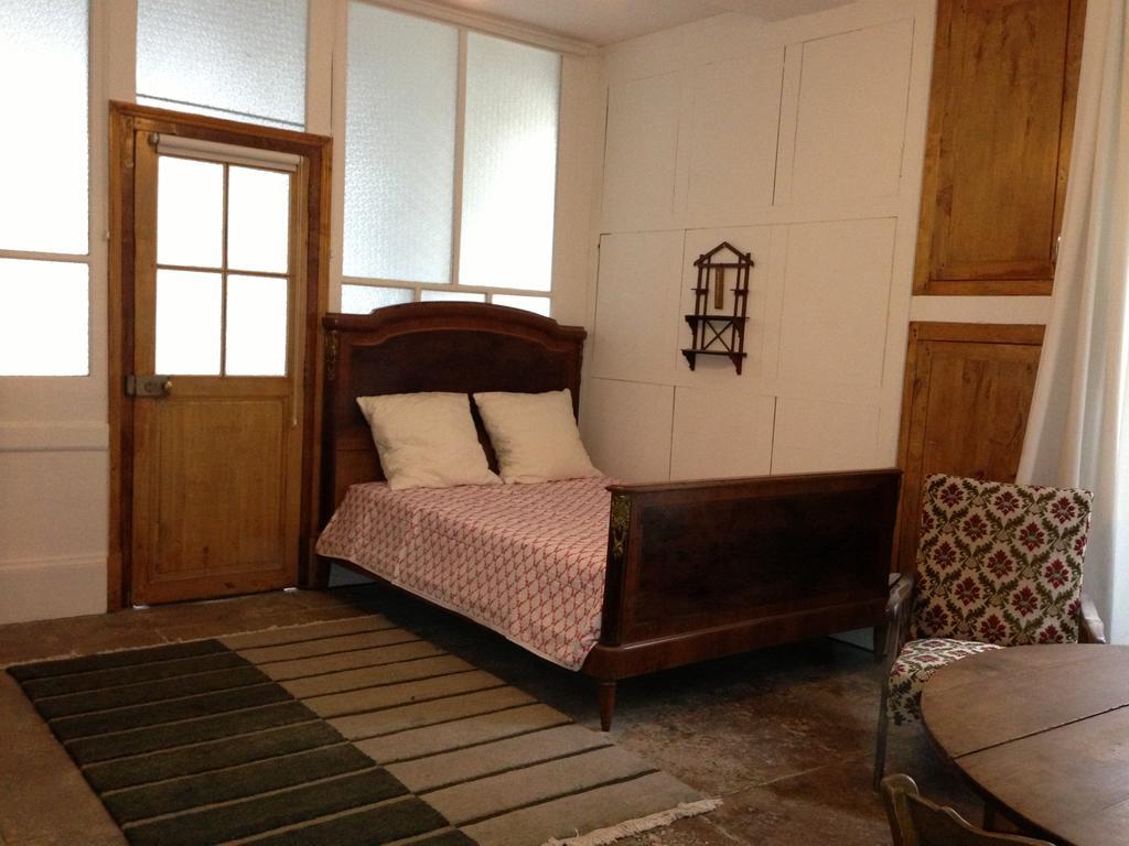 Les Epis D'Or Bed & Breakfast L'Isle-sur-Serein Room photo